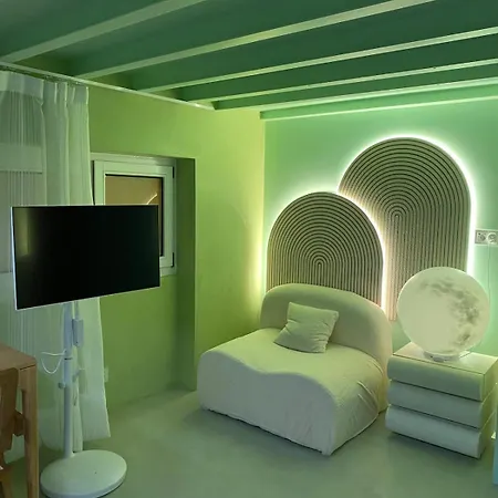 Appartement Loft Design 2 Bedrooms And 2 Private Bathrooms With Ground Floor Living