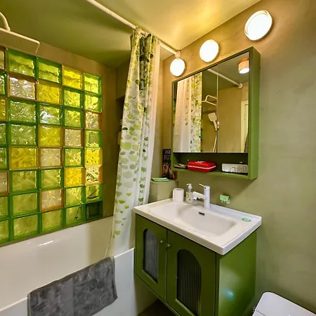 Loft Design 2 Bedrooms And 2 Private Bathrooms With Ground Floor Living Appartement *