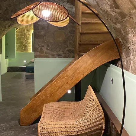 Loft Design 2 Bedrooms And 2 Private Bathrooms With Ground Floor Living Appartement Parijs